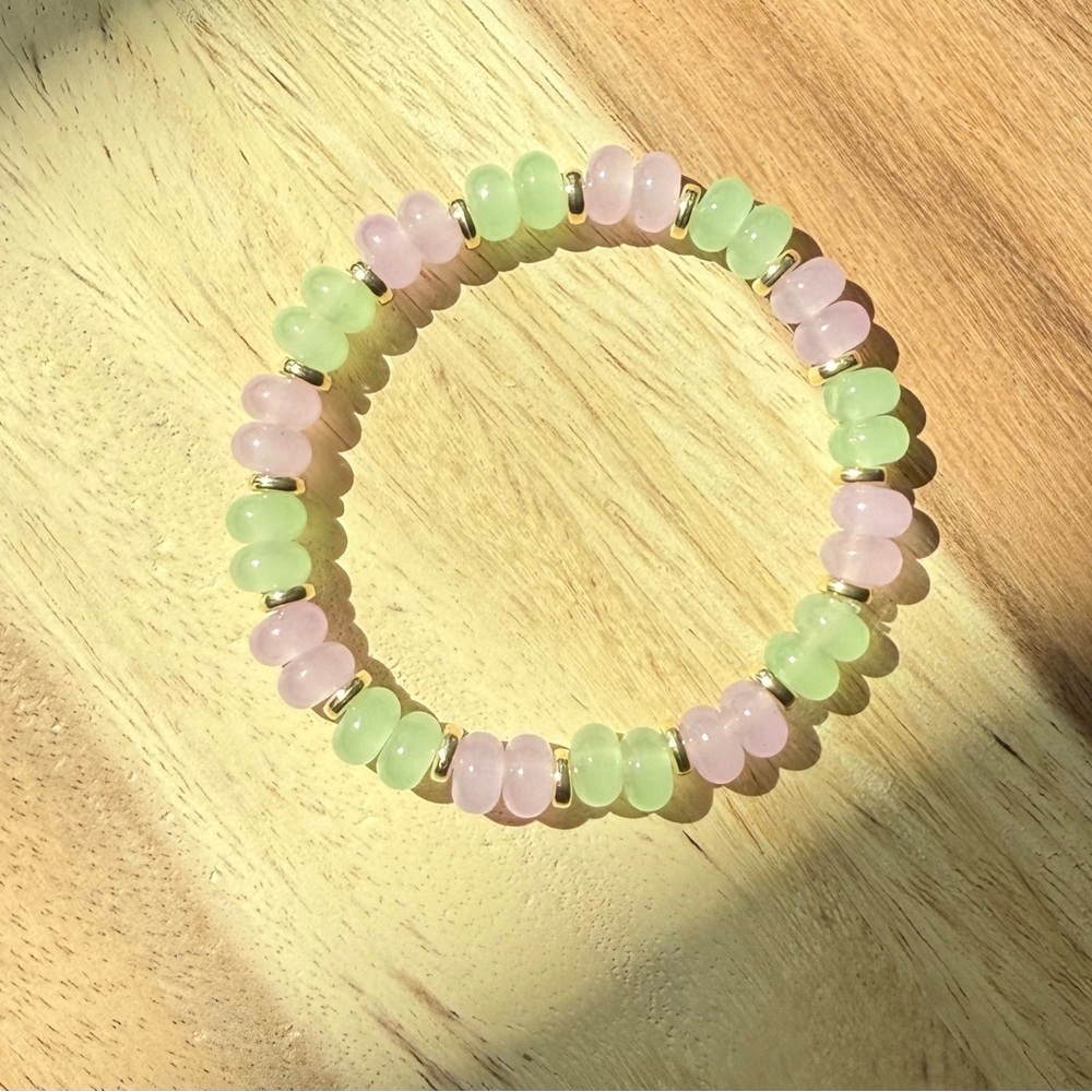 Pastel Glass Beaded Bracelet - Picture 6 of 7